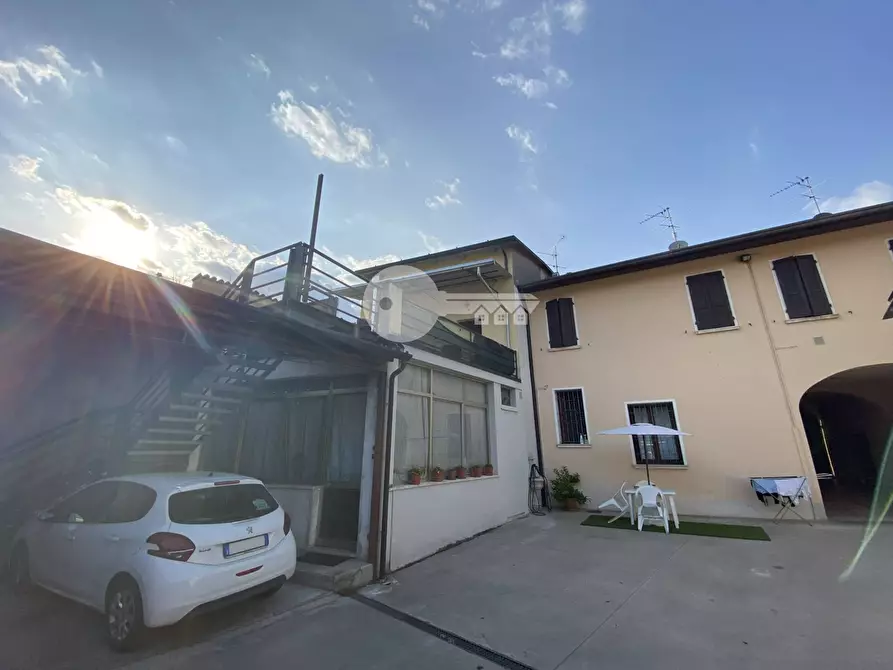 Immagine 2 di Appartamento in vendita  in via 4 NOVEMBRE a Ghedi