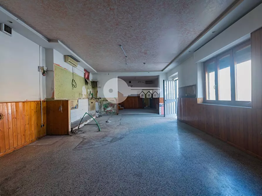 Immagine 6 di Locale commerciale in vendita  in Via Mantova a Asola