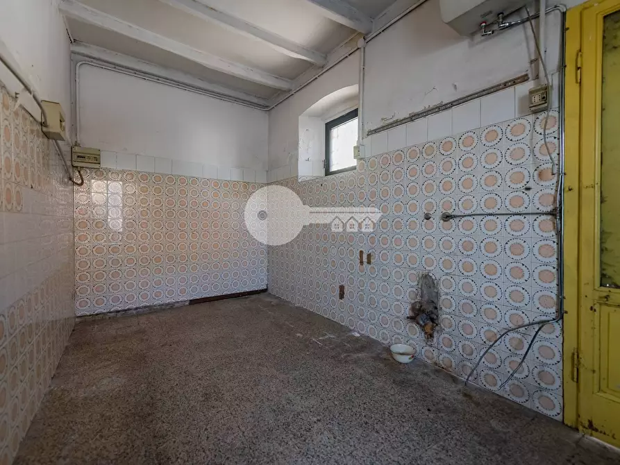 Immagine 10 di Locale commerciale in vendita  in Via Mantova a Asola