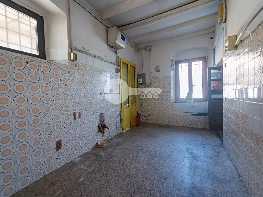 Immagine 13 di Locale commerciale in vendita  in Via Mantova a Asola