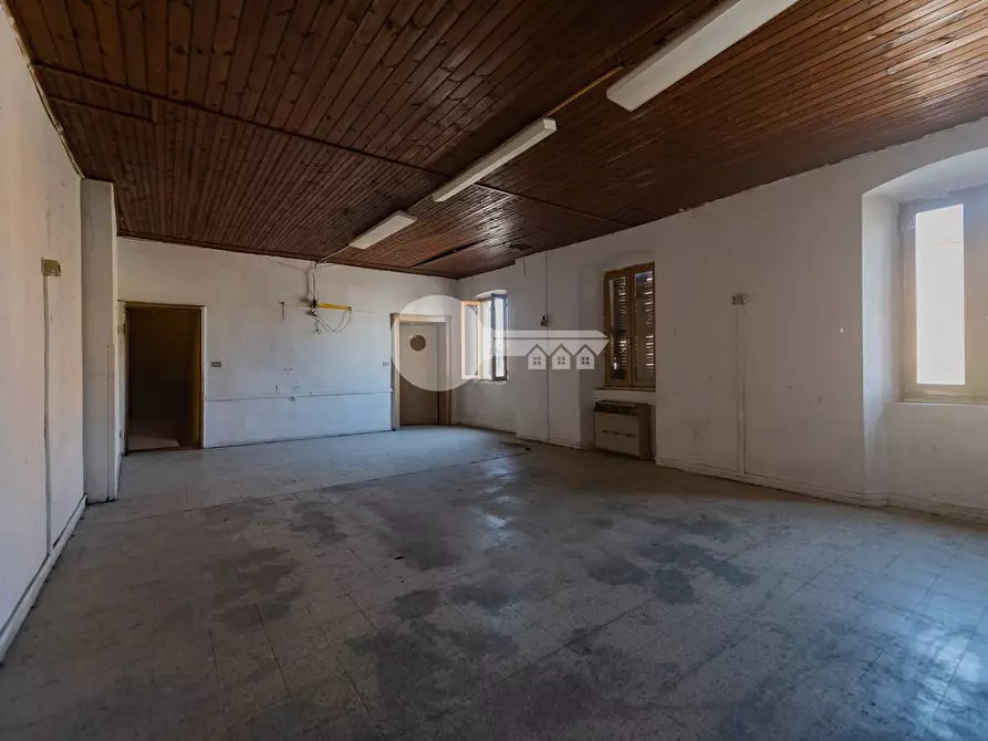 Immagine 16 di Locale commerciale in vendita  in Via Mantova a Asola