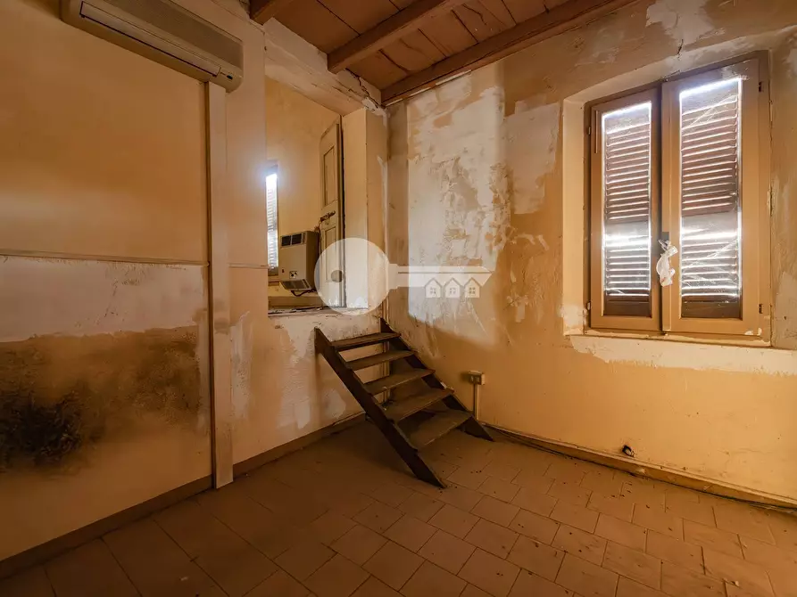 Immagine 23 di Locale commerciale in vendita  in Via Mantova a Asola