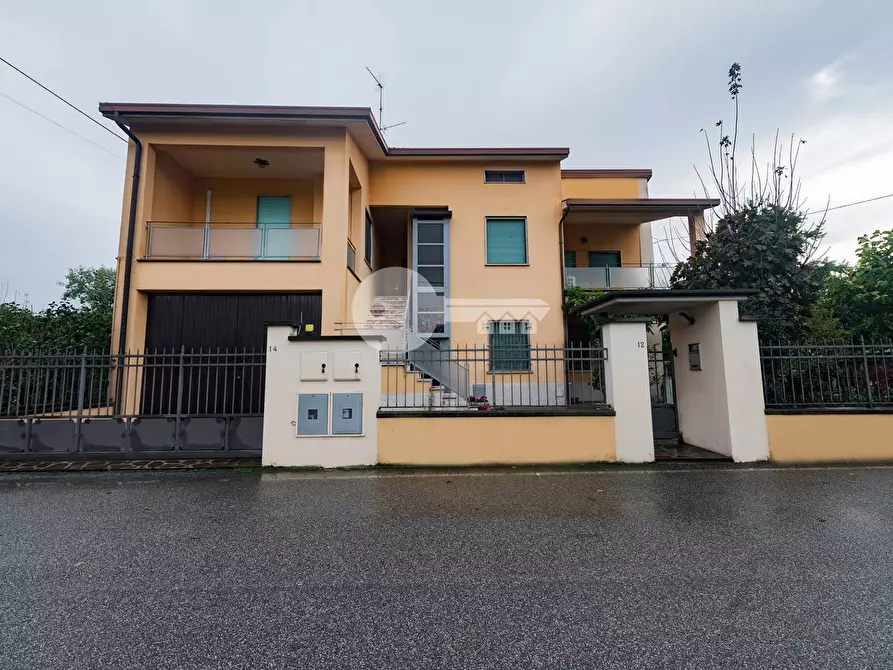 Immagine 1 di Casa indipendente in vendita  in Via Ghinaglia a Gabbioneta Binanuova