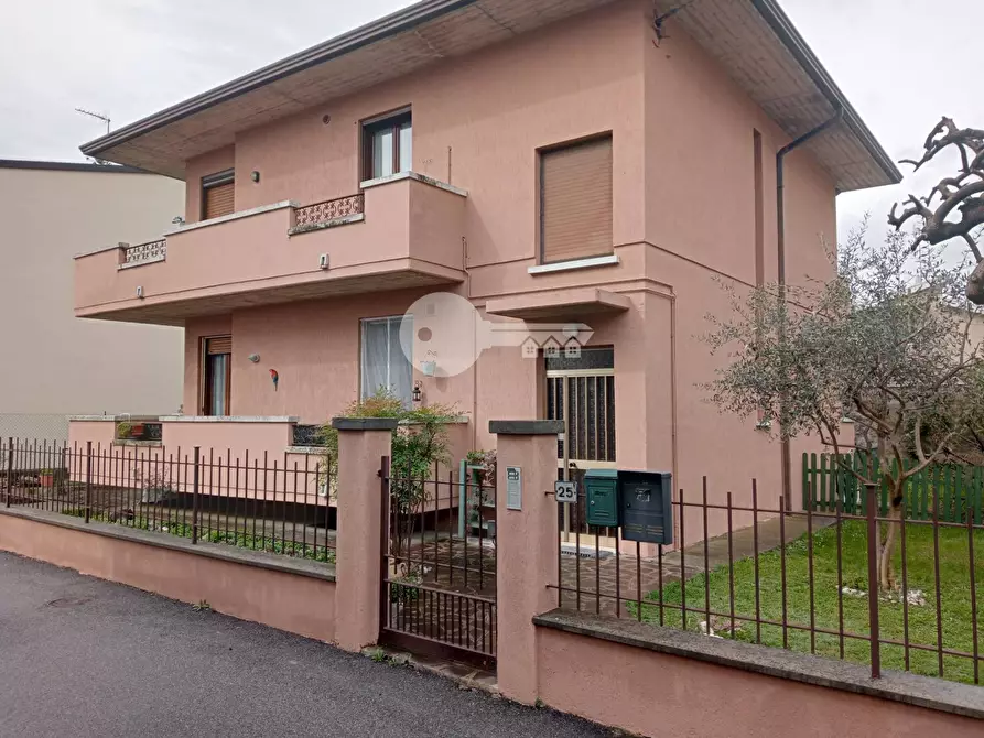 Immagine 7 di Appartamento in vendita  in Via Galilei a Ghedi