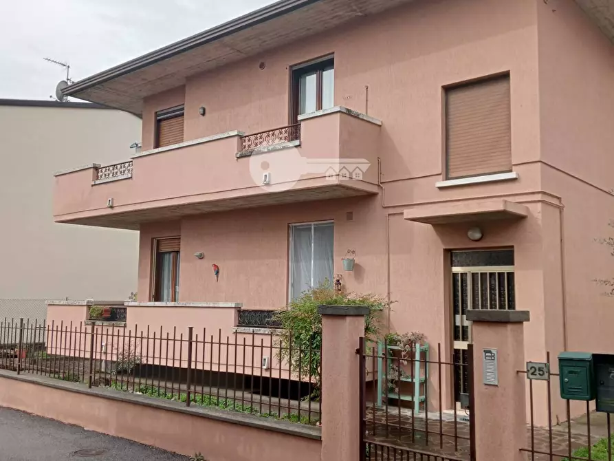 Immagine 9 di Appartamento in vendita  in Via Galilei a Ghedi