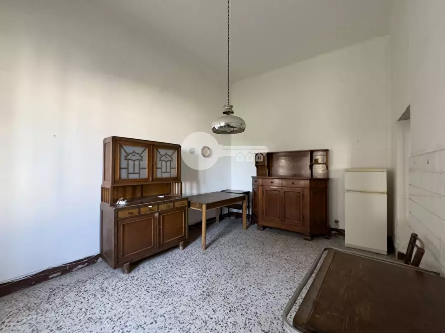 Immagine 22 di Camera in vendita  in via roma a Medole