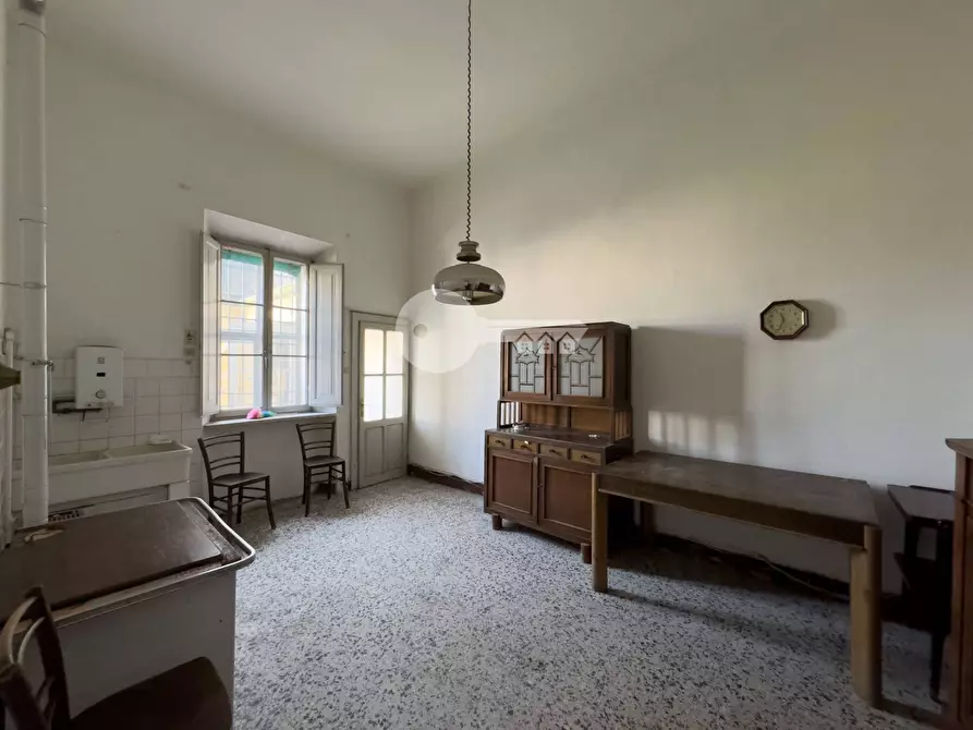 Immagine 23 di Camera in vendita  in via roma a Medole