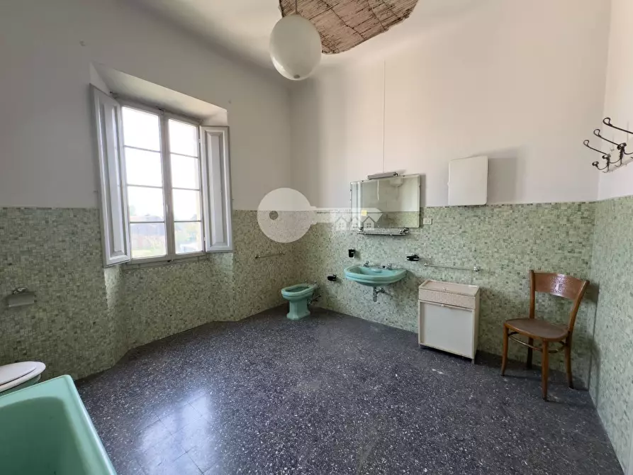 Immagine 24 di Camera in vendita  in via roma a Medole