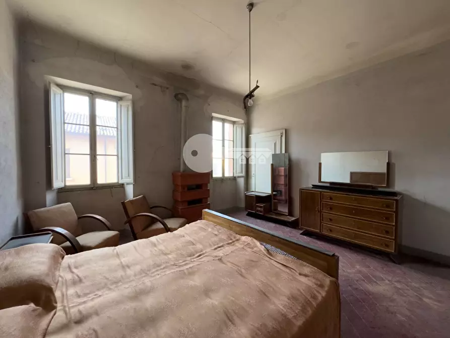 Immagine 29 di Camera in vendita  in via roma a Medole