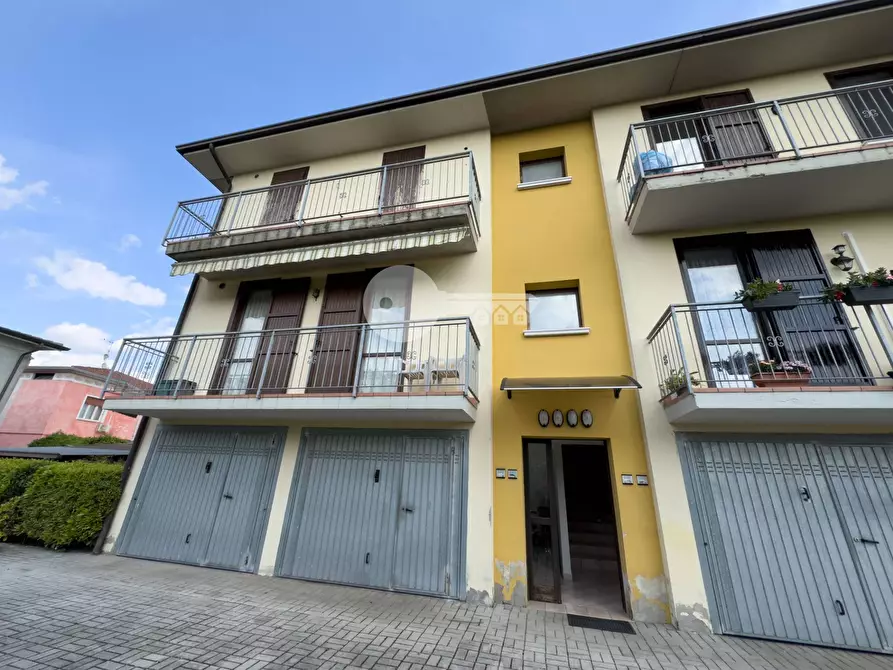 Immagine 1 di Appartamento in vendita  in VIA DE GASPERI a Isorella