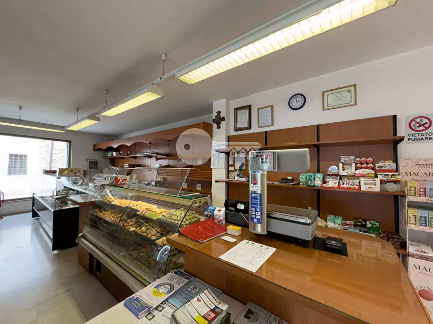 Immagine 5 di Attività commerciale in affitto  in Piazza Libertà a Remedello