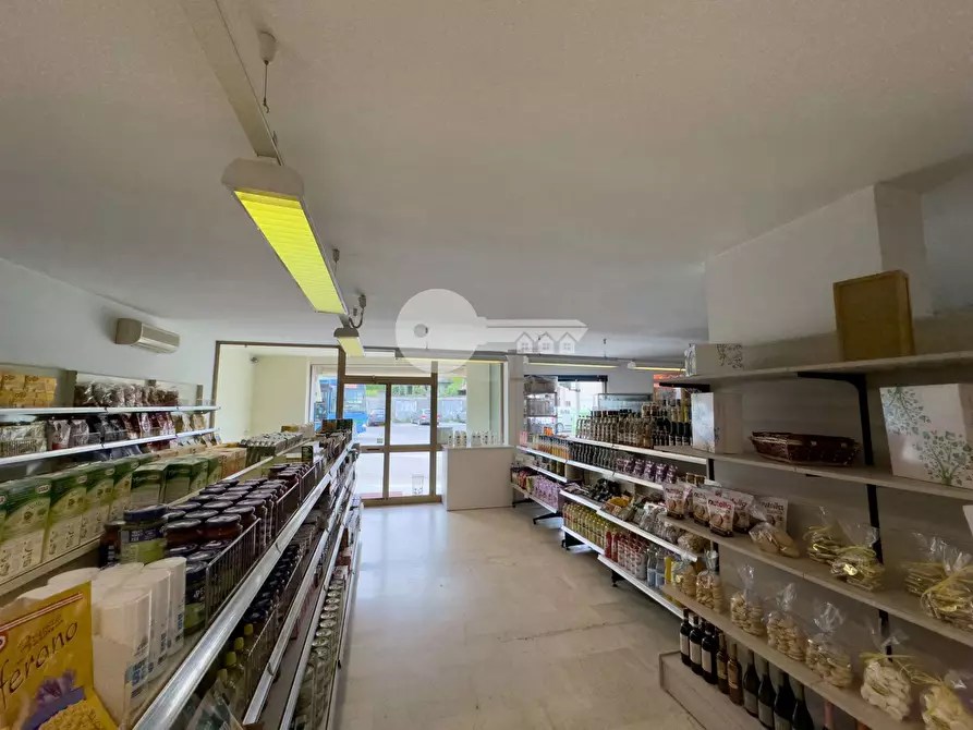 Immagine 6 di Attività commerciale in affitto  in Piazza Libertà a Remedello