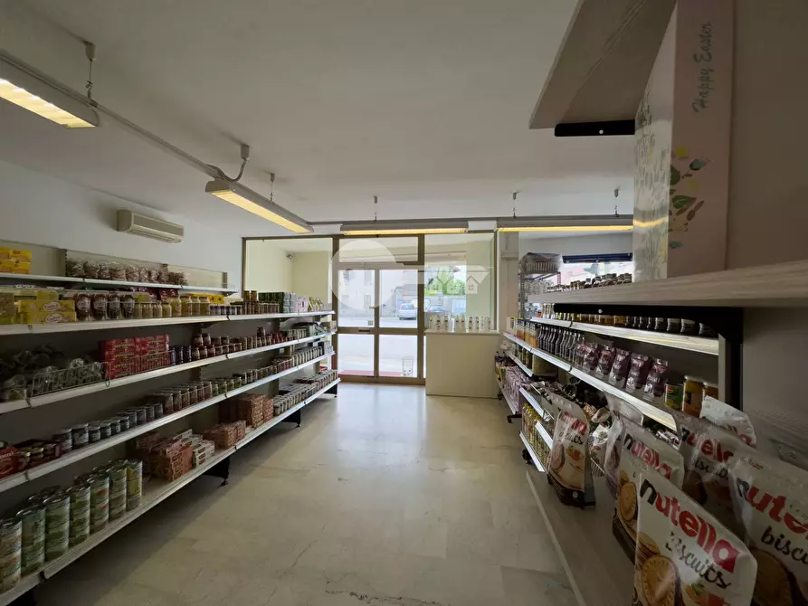 Immagine 8 di Attività commerciale in affitto  in Piazza Libertà a Remedello