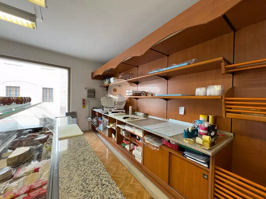 Immagine 12 di Attività commerciale in affitto  in Piazza Libertà a Remedello