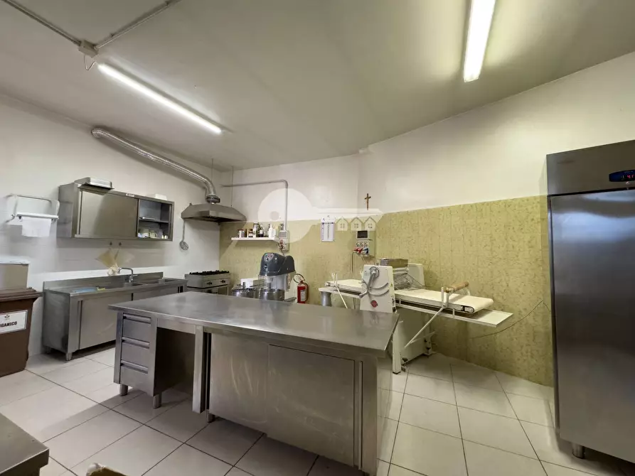 Immagine 24 di Attività commerciale in affitto  in Piazza Libertà a Remedello