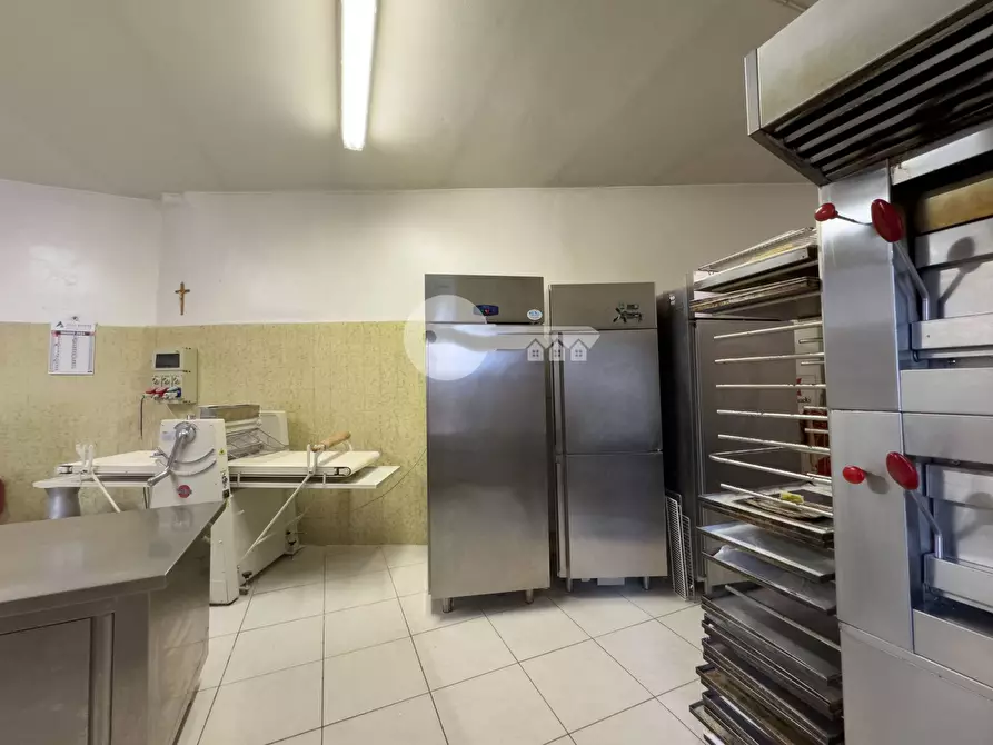 Immagine 25 di Attività commerciale in affitto  in Piazza Libertà a Remedello