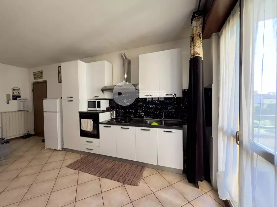 Immagine 7 di Appartamento in vendita  in Via Ugo Foscolo a Ghedi