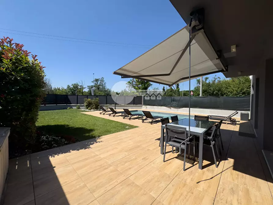 Immagine 3 di Villa in vendita  in VIA G. Rossini a Ghedi