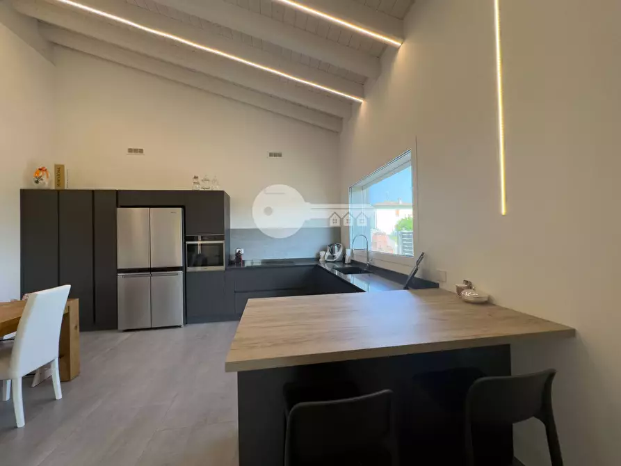 Immagine 8 di Villa in vendita  in VIA IOTTI a Leno