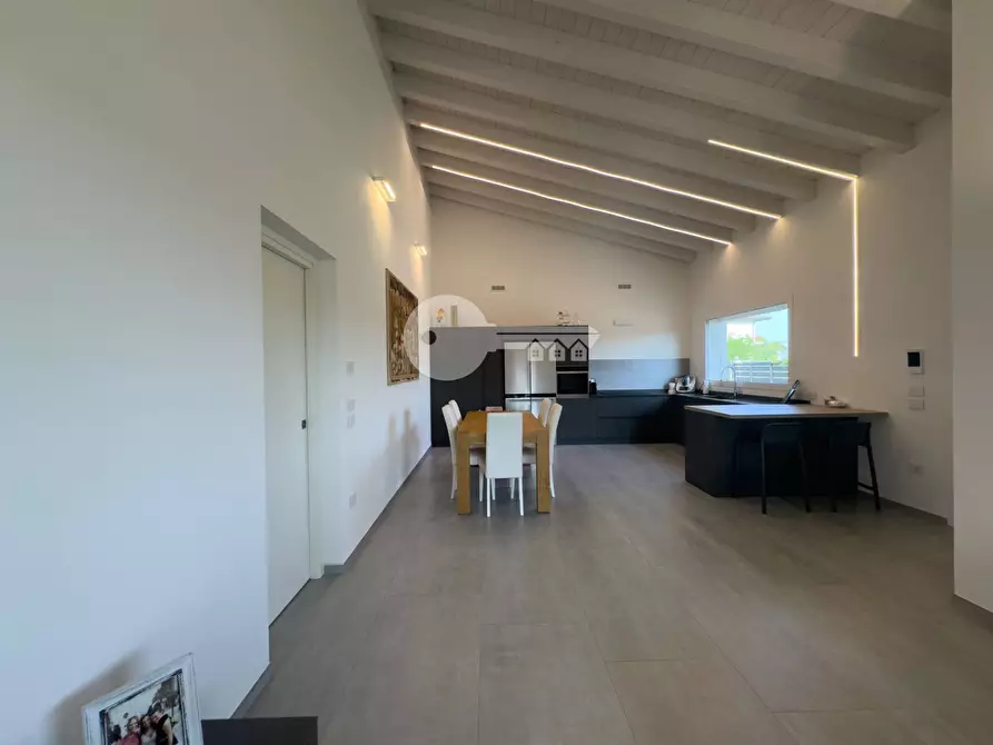 Immagine 21 di Villa in vendita  in VIA IOTTI a Leno