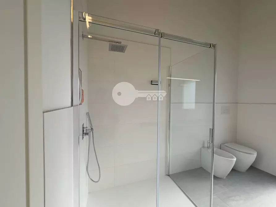 Immagine 23 di Villa in vendita  in VIA IOTTI a Leno