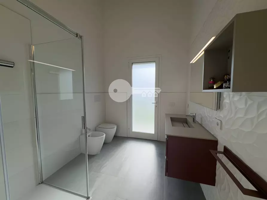 Immagine 24 di Villa in vendita  in VIA IOTTI a Leno