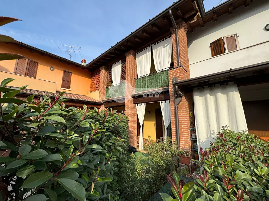 Immagine 1 di Appartamento in vendita  in via agostino gallo a Bagnolo Mella