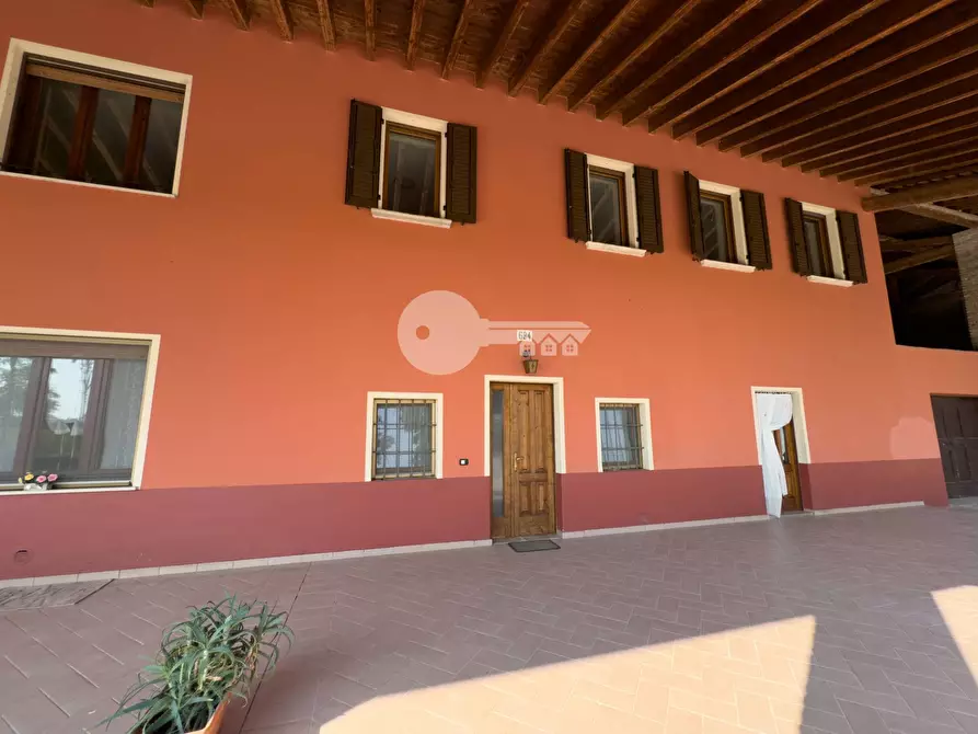 Immagine 2 di Casa indipendente in vendita  in Strada Calvisano a Ghedi