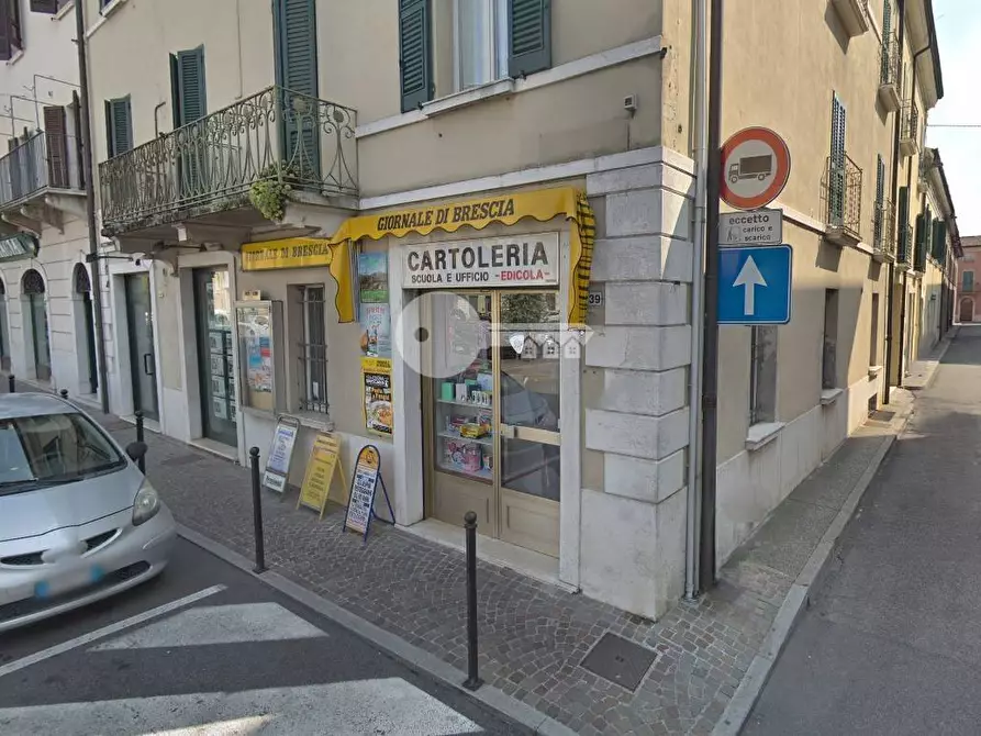 Immagine 2 di Attività commerciale in vendita  in Piazza Cesare Battisti a Leno