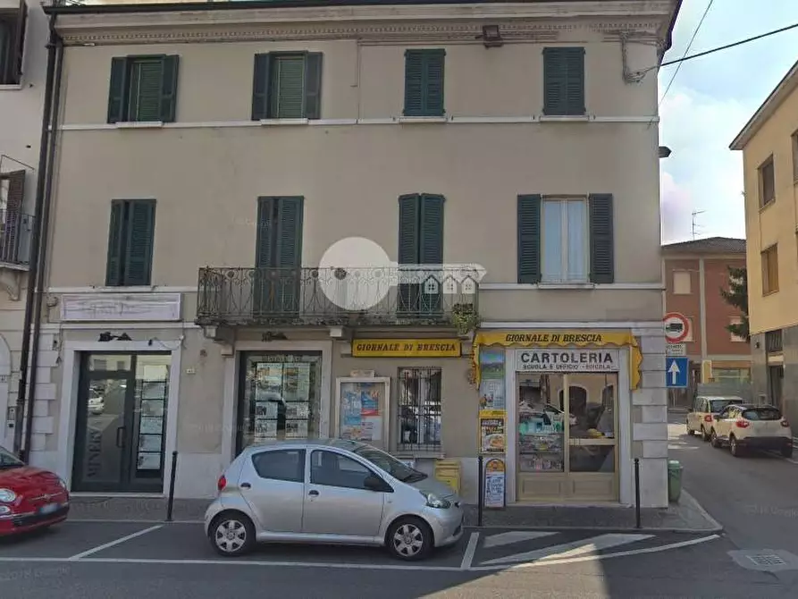 Immagine 3 di Attività commerciale in vendita  in Piazza Cesare Battisti a Leno