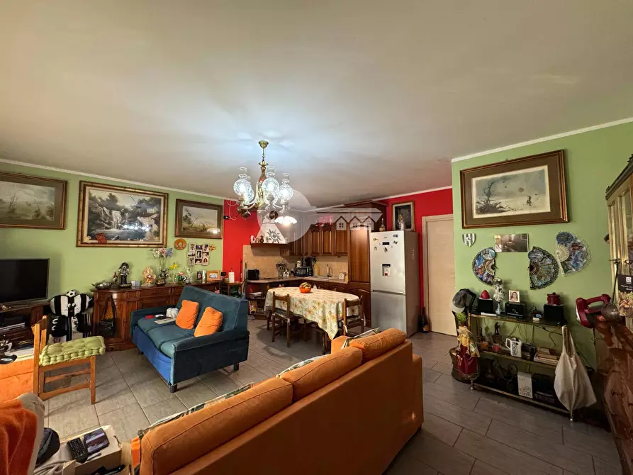 Immagine 1 di Appartamento in vendita  in Via Falcone a Ghedi