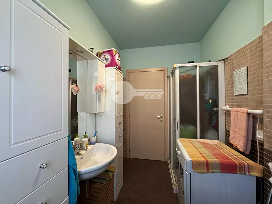 Immagine 6 di Appartamento in vendita  in Via Falcone a Ghedi