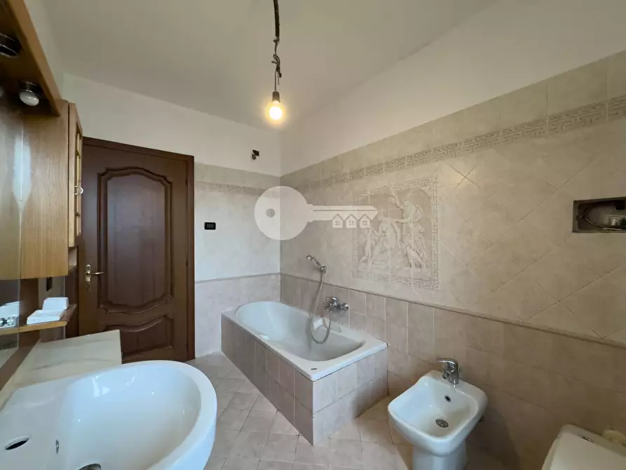 Immagine 18 di Villa in vendita  in VIA KENNEDY a Borgo San Giacomo