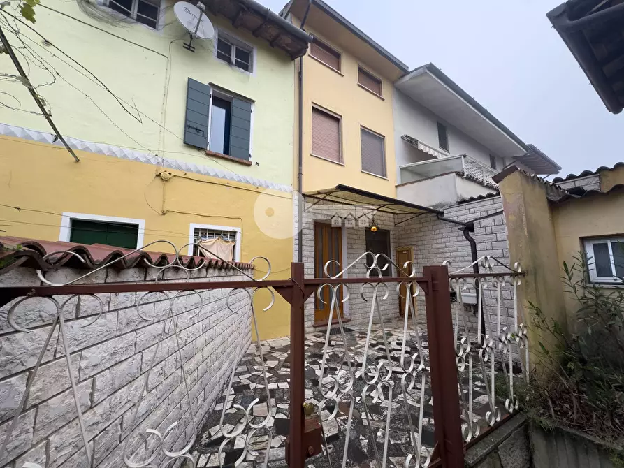 Immagine 3 di Casa semindipendente in vendita  in VIA CREMASCHINI a Pontevico