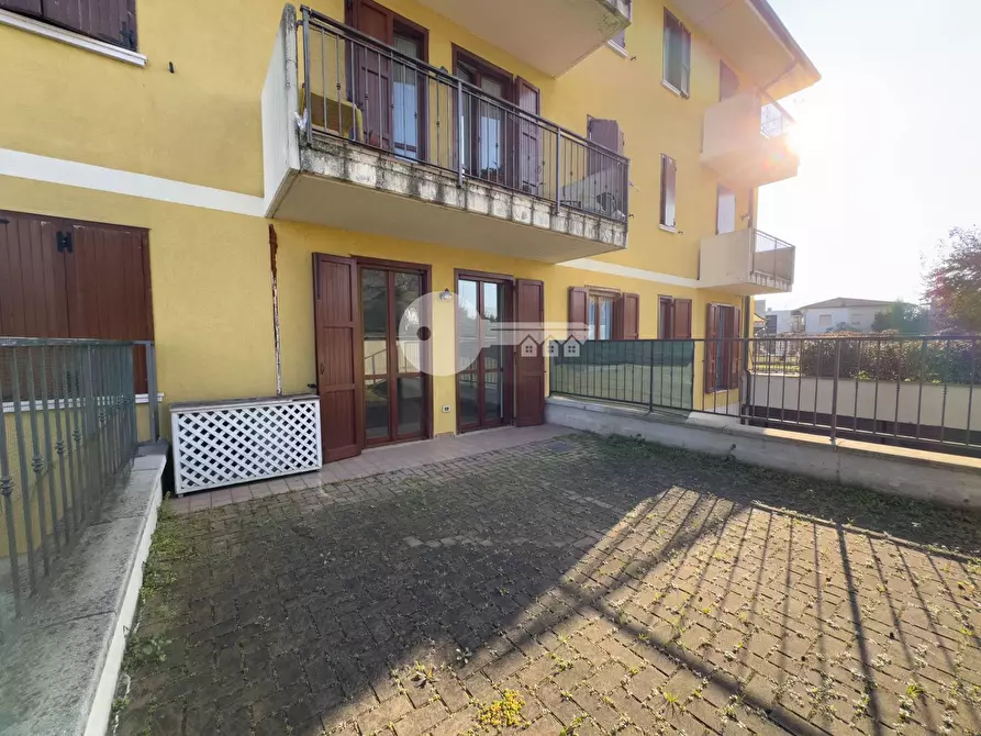 Immagine 14 di Appartamento in vendita  in Via Boccaccio a Ghedi