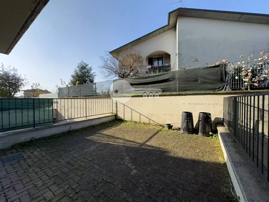 Immagine 15 di Appartamento in vendita  in Via Boccaccio a Ghedi