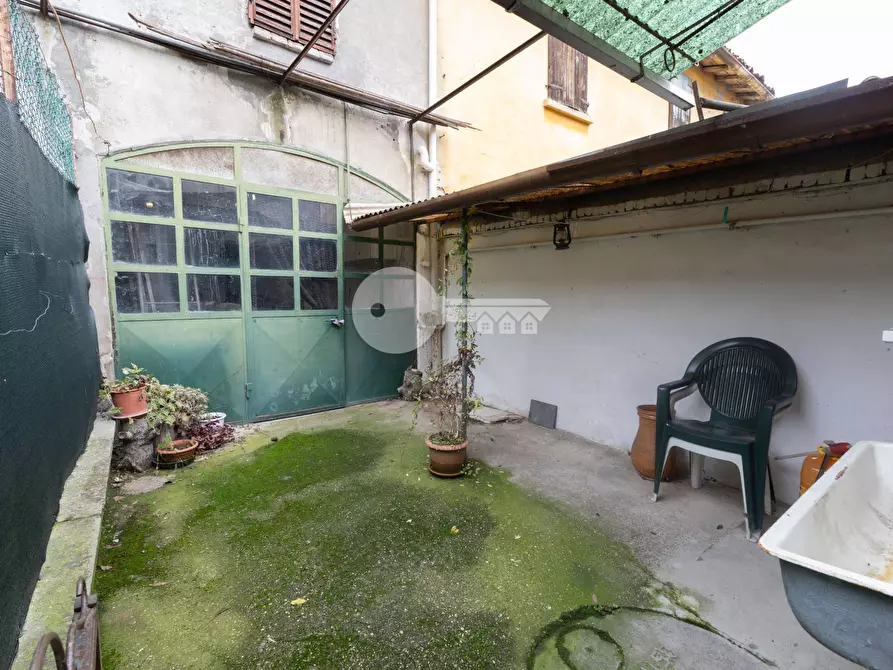 Immagine 25 di Casa indipendente in vendita  in Via Garibaldi a Volongo