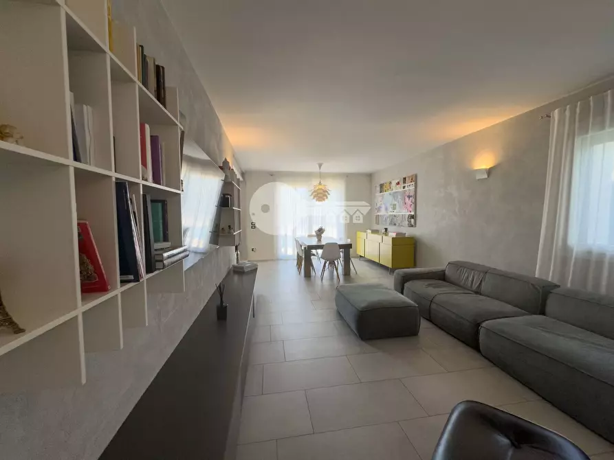 Immagine 9 di Villa in vendita  in VIA G. Rossini a Ghedi