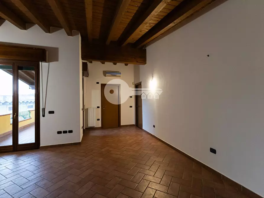 Immagine 8 di Appartamento in vendita  in Via Marconi a Borgosatollo