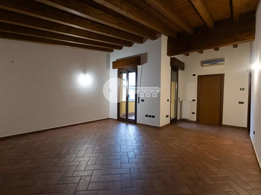 Immagine 11 di Appartamento in vendita  in Via Marconi a Borgosatollo