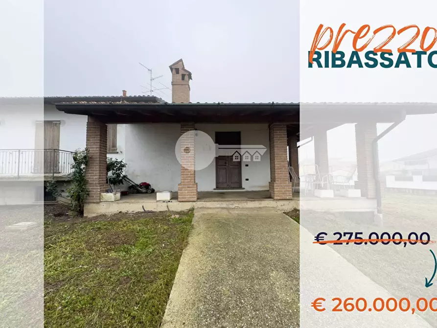 Immagine 1 di Villa in vendita  in VIA KENNEDY a Borgo San Giacomo