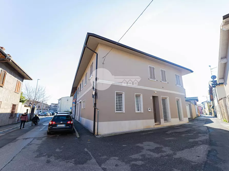 Immagine 1 di Appartamento in vendita  in Via Montello a Ghedi