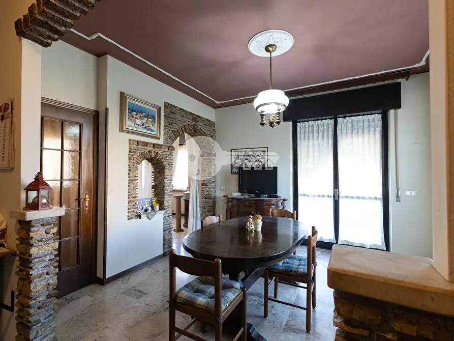 Immagine 28 di Appartamento in vendita  in Via Toscanini a Ghedi