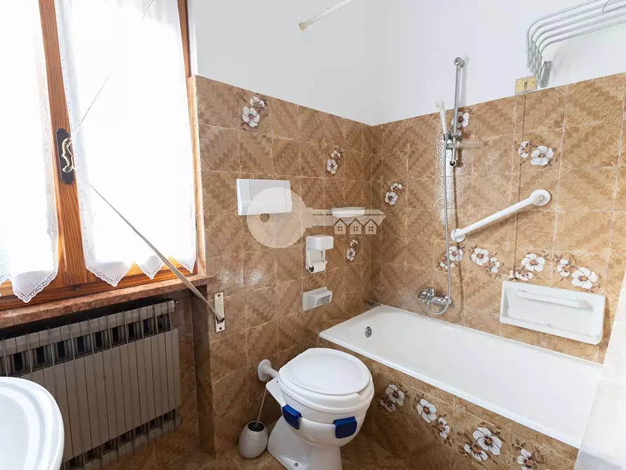 Immagine 25 di Villa in vendita  in Via Albini a Leno