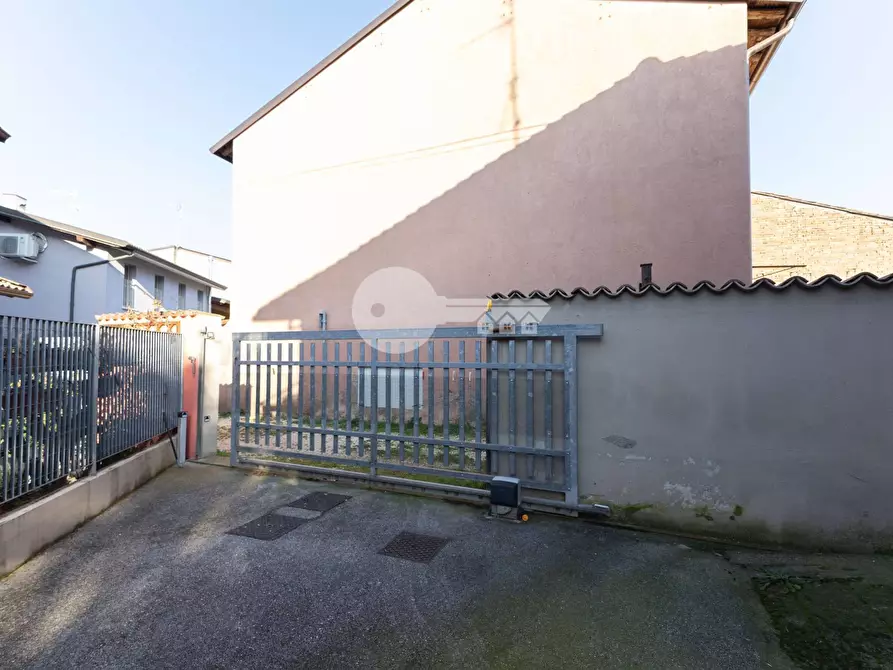 Immagine 27 di Villa in vendita  in Via Albini a Leno