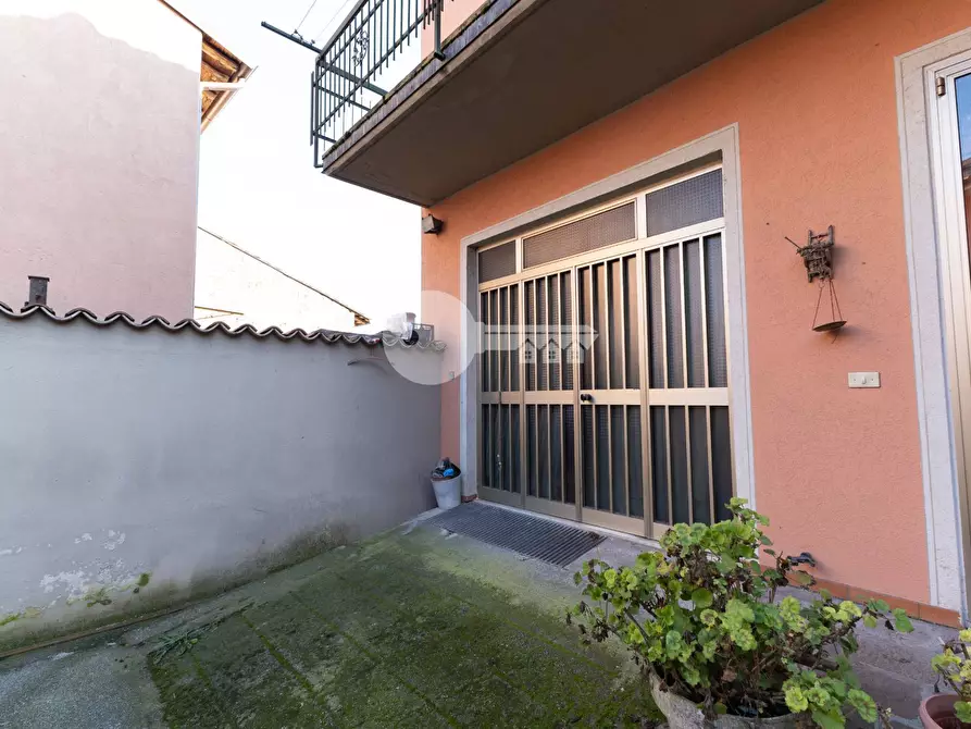 Immagine 28 di Villa in vendita  in Via Albini a Leno