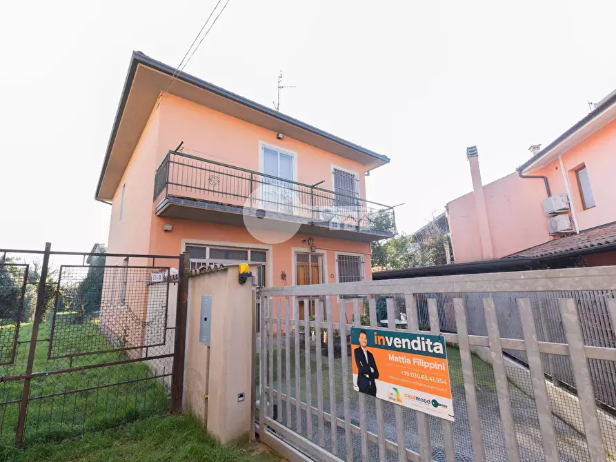 Immagine 29 di Villa in vendita  in Via Albini a Leno