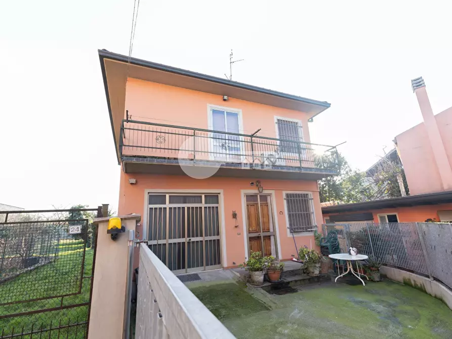 Immagine 30 di Villa in vendita  in Via Albini a Leno