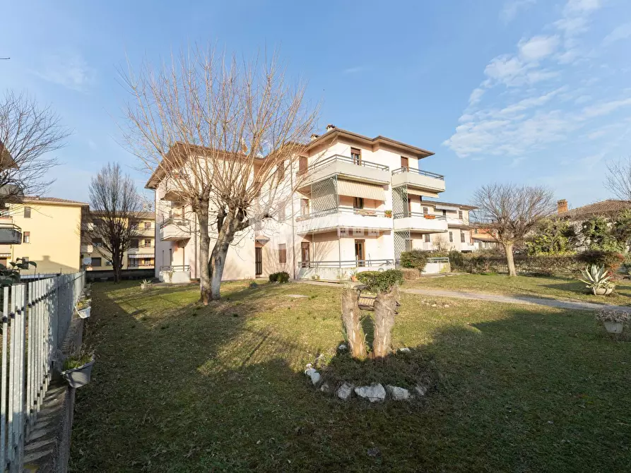 Immagine 3 di Appartamento in vendita  in Via Deledda a Ghedi