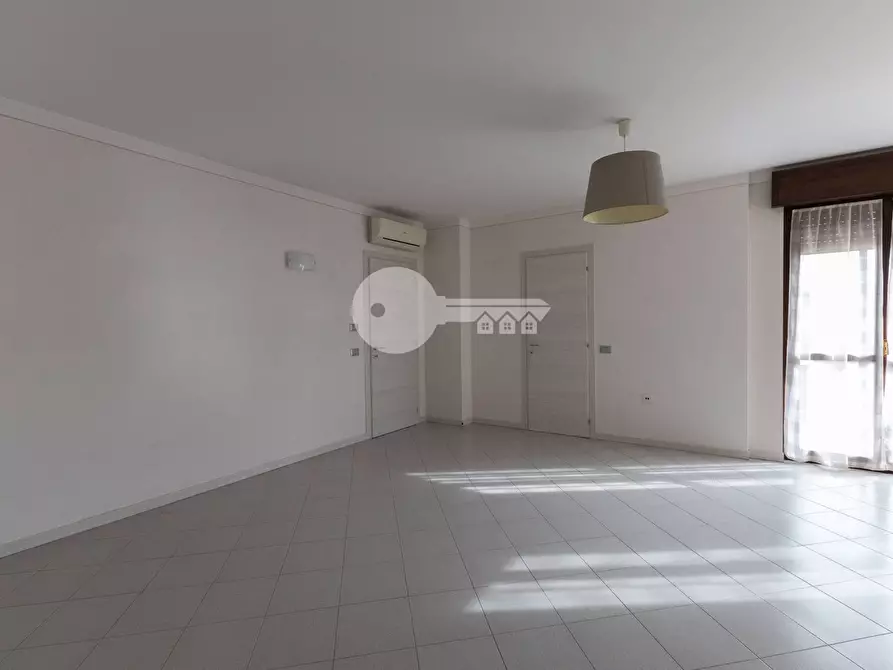 Immagine 4 di Appartamento in vendita  in Via Deledda a Ghedi